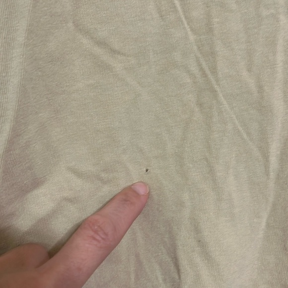 Wildfox short sleeve shirt tattered seams size small - Picture 4 of 6